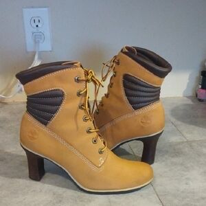 Timberland Women's Tan Heeled Boots